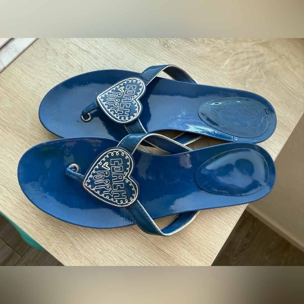Coach|Coach Poppy Patent Vibrant Blue Heart-Embellished Women's Sandals,size 6•